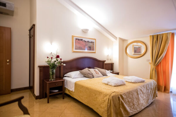 Orvieto...sotto                ( Orvieto) - immagine 19