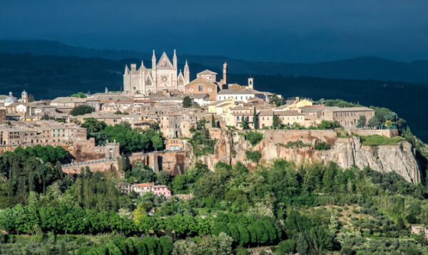 Orvieto...sotto                ( Orvieto) - immagine 2