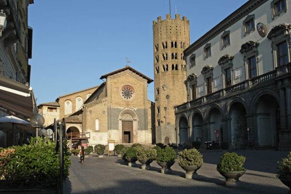 Orvieto...sotto                ( Orvieto) - immagine 3