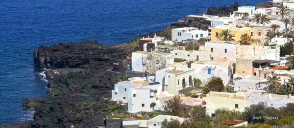 Nella Terra dei Ciclopi                 ( Isole Eolie - Stromboli) - immagine 6