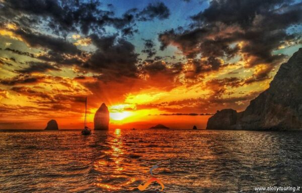 Nella Terra dei Ciclopi                 ( Isole Eolie - Stromboli) - immagine 17