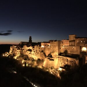 Fra le Vie del Tufo                                                                 (Pitigliano - Sovana)