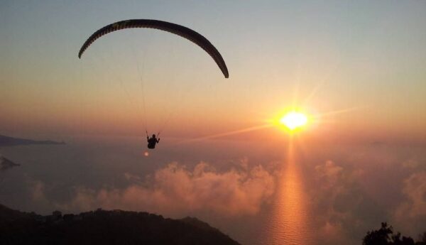 Volando sul fuoco                                                              (Catania) - immagine 27
