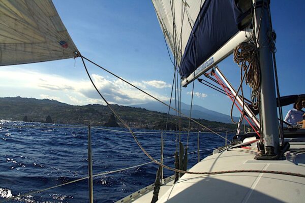 Navigare Siciliano                                                               (Riviera dei Ciclopi  Catania-Acitrezza) - immagine 12