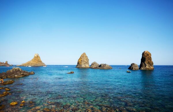 Navigare Siciliano                                                               (Riviera dei Ciclopi  Catania-Acitrezza) - immagine 13