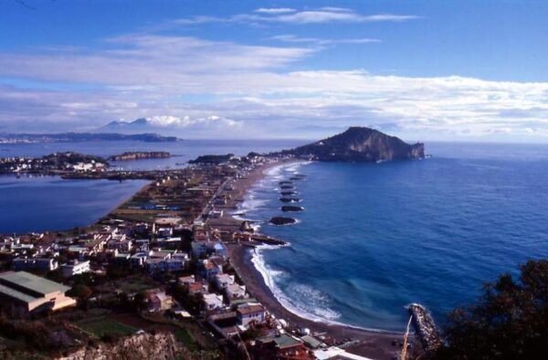 Nel Mare di Marmo                                        (Pozzuoli - Baia - Campi Flegrei) * - immagine 3