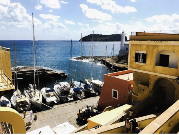 Vela e Pedali                                  (Procida - Ischia - Ventotene - Sorrento) - immagine 16