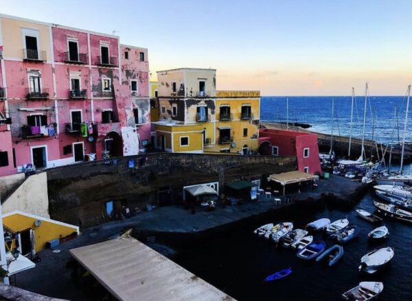 Vela e Pedali                                  (Procida - Ischia - Ventotene - Sorrento) - immagine 19
